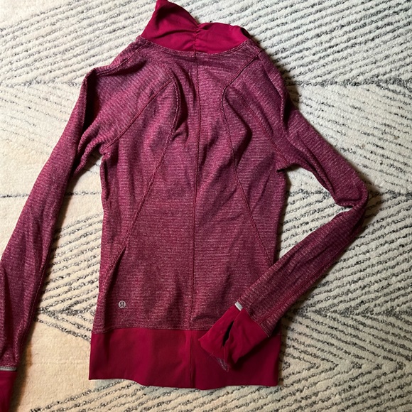 Lululemon pullover - Picture 4 of 4